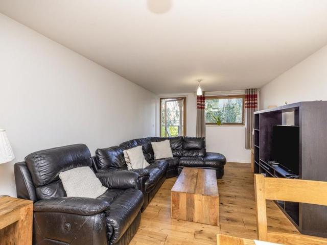 Apartment for rent in Myatt's Fields, Greater London