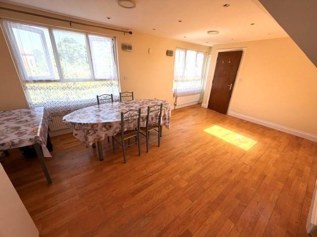 Apartment for rent in Little Stanmore, Greater London