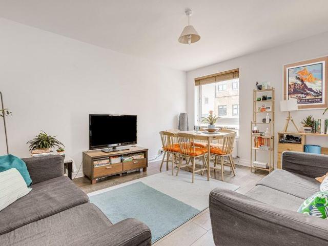 Apartment for rent in London Borough of Wandsworth, Greater London