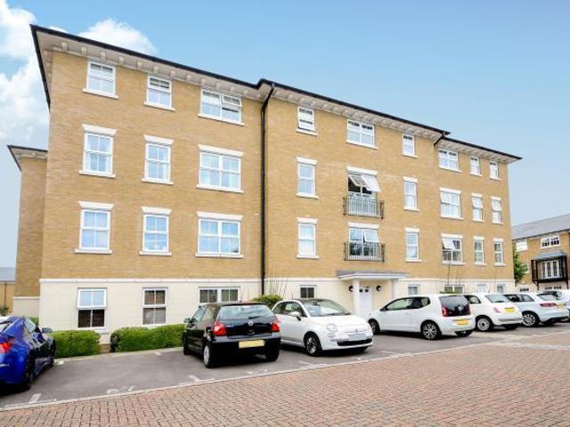 Flat for rent in Cowley Marsh, The Slade