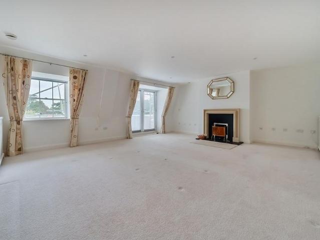 Apartment for rent in Arundel, Clapham