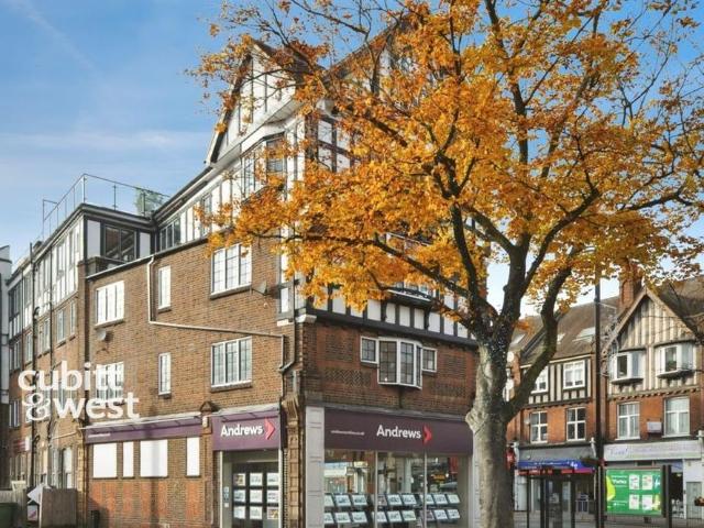 Apartment for rent in London Borough of Croydon, Purley