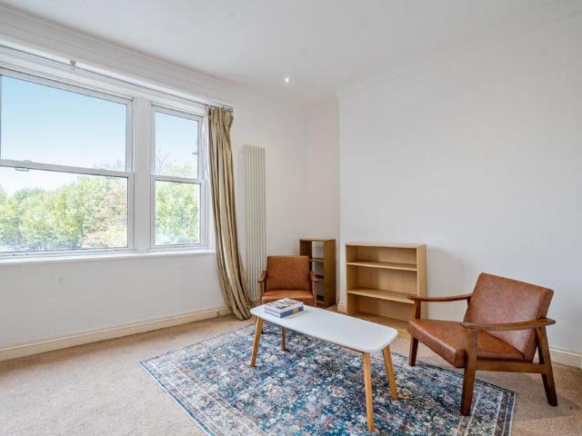 Apartment for rent in London Borough of Hammersmith and Fulham, Greater London