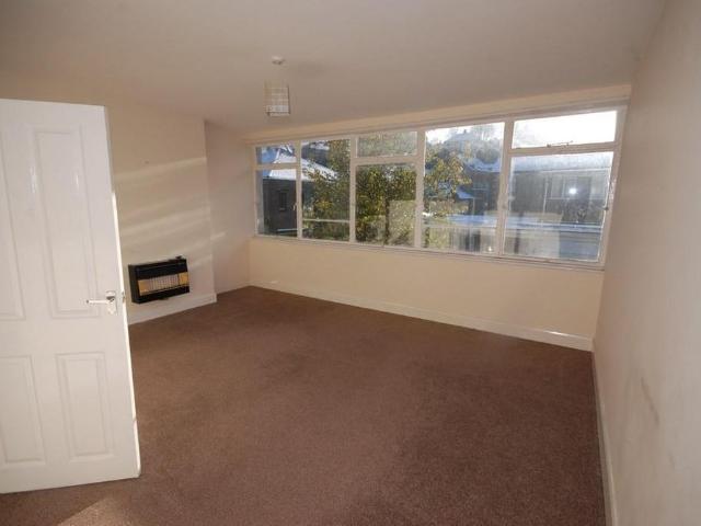 Apartment for rent in Charlesworth, East Midlands