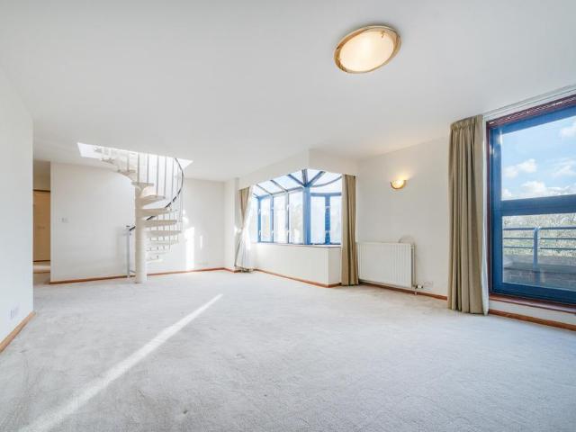 Flat for rent in West Hampstead, Greater London