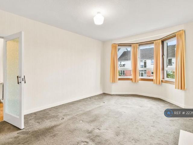 Apartment for rent in Scotstounhill, Scotstoun
