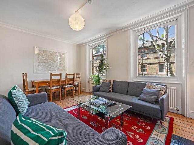 Flat for rent in Walworth, Greater London