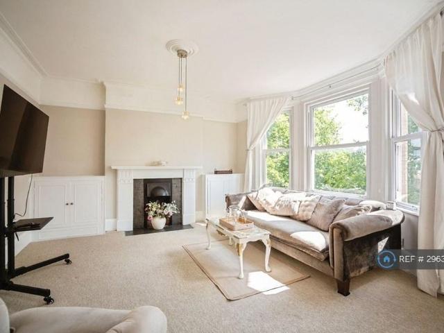 Apartment for rent in St James, Sandown Park