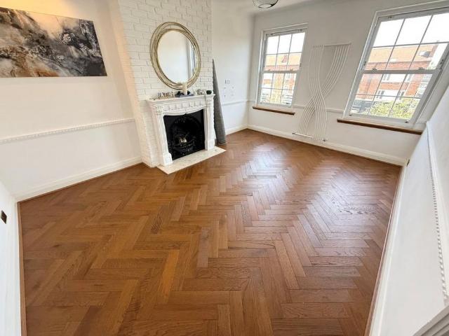 Apartment for rent in Oakwood, East Midlands