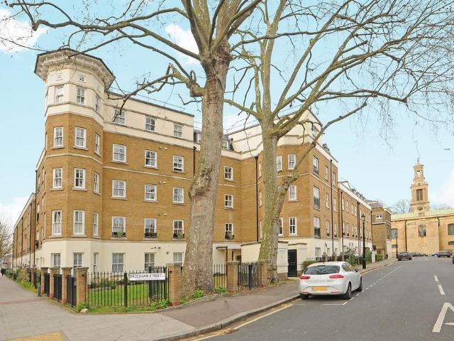 Flat for rent in The Borough, Greater London