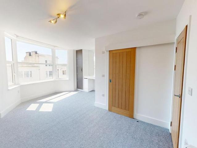 Apartment for rent in Brunswick, Brighton & Hove