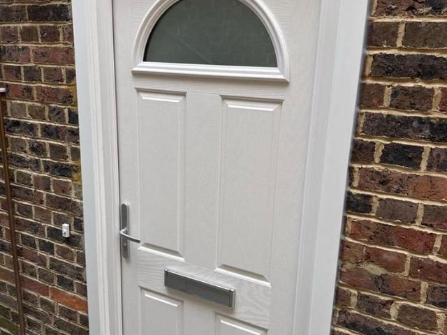 Apartment for rent in Brook Street, Bourne Vale
