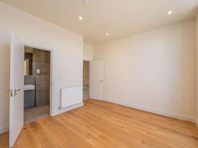 Apartment for rent in Peckham, Greater London