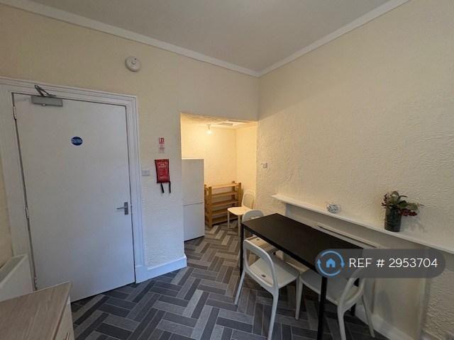 Apartment for rent in Hillhead, Scotland