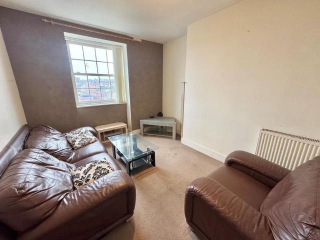 Apartment for rent in Calderstones