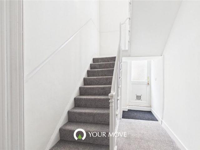 Apartment for rent in Southtown, Stokesby