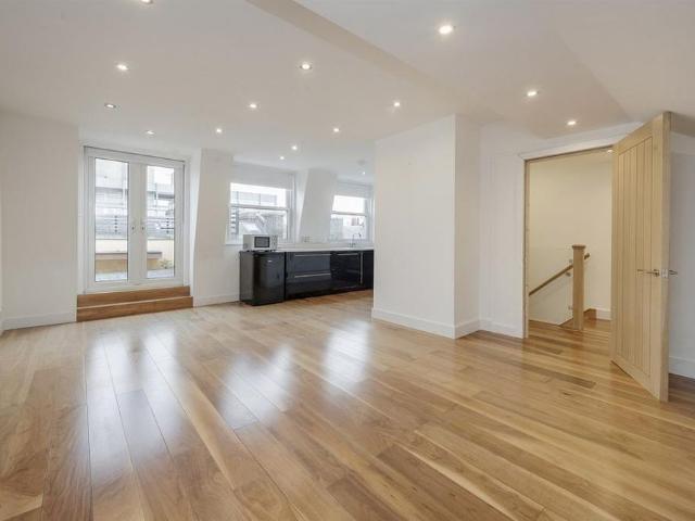 Apartment for rent in Notting Hill, Greater London
