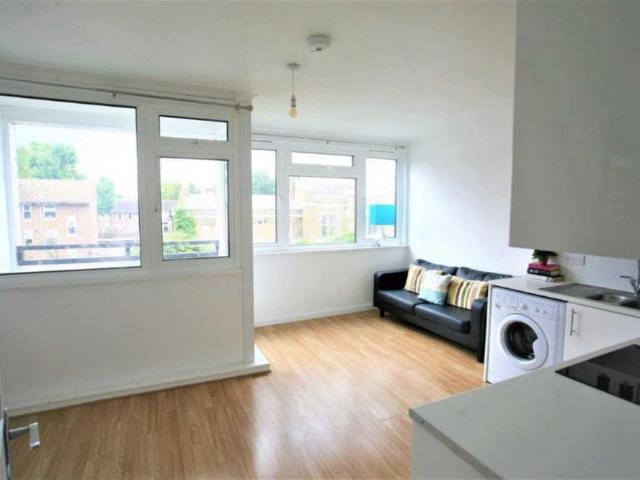 Apartment for rent in Camberwell, Greater London
