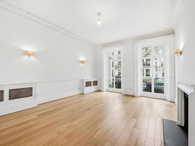 Apartment for rent in Brompton, Greater London