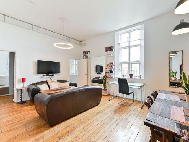 Apartment for rent in Camberwell, Greater London