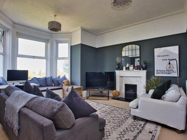 Apartment for rent in Upper Walmer, Ash