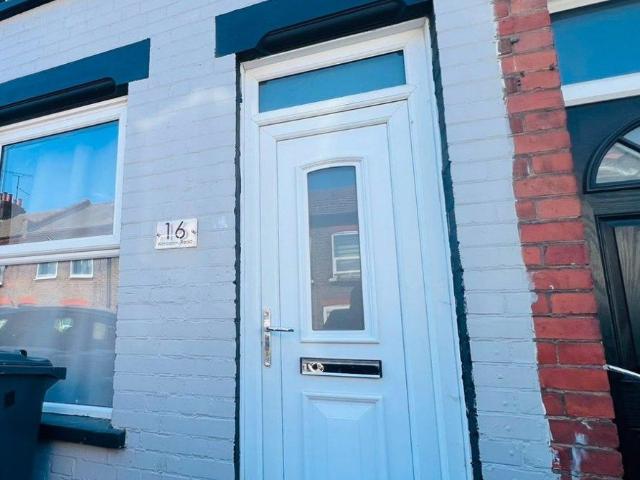 House for rent in Spring Park, Luton