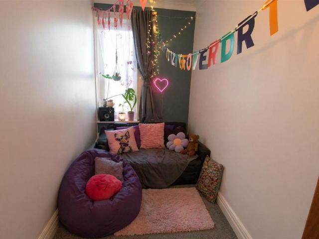 Apartment for rent in Falcon Lodge, Wales
