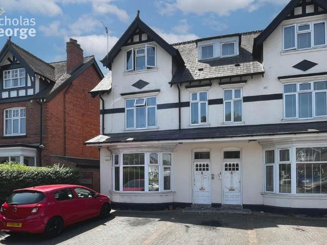 Flat for rent in Wake Green, West Midlands