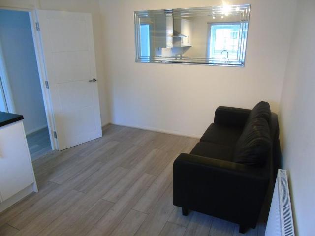 Apartment for rent in Sleepers' Hill, Hampshire