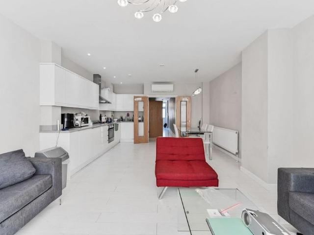 Apartment for rent in Barnsbury, Greater London