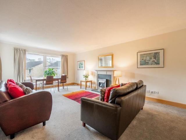 Apartment for rent in Bearsden, Scotland