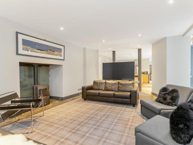 Apartment for rent in Hillside, Scotland
