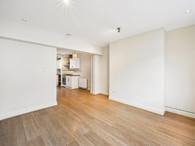 Apartment for rent in Pimlico, Isle Of Man