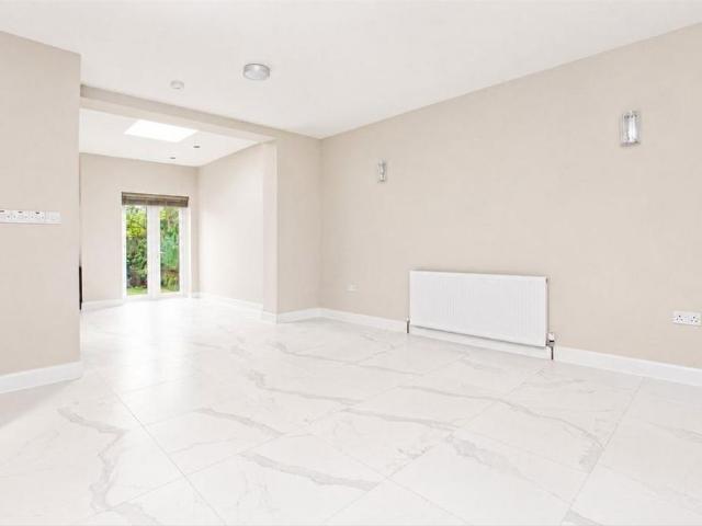 Apartment for rent in London Borough of Hounslow, Spring Grove