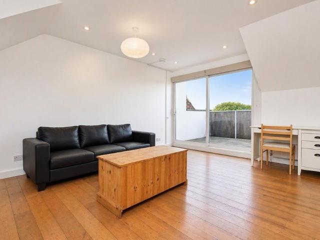 Apartment for rent in London Borough of Camden, Greater London