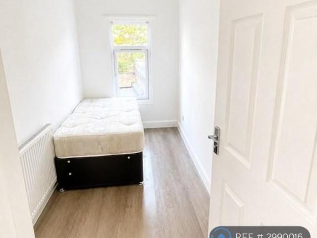 Room for rent in Streatham Hill, Greater London