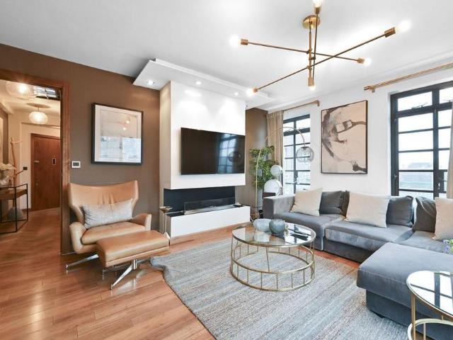 Apartment for rent in Chalk Farm, Greater London