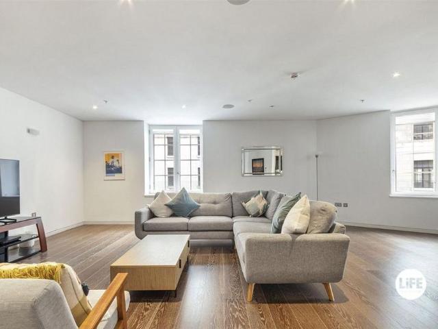 Apartment for rent in St Clement Danes, Greater London