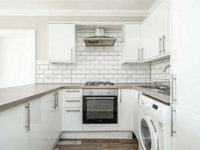 Apartment for rent in Spelthorne, Surrey