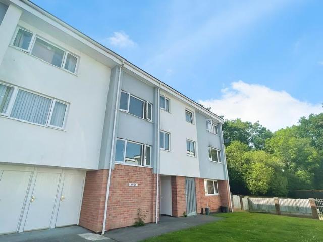 Flat for rent in New Inn, Griffithstown