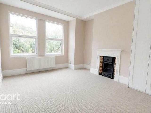 Apartment for rent in London Borough of Croydon, Thornton Heath