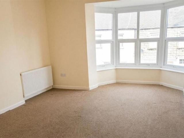 Apartment for rent in Gibbonsdown, Barry