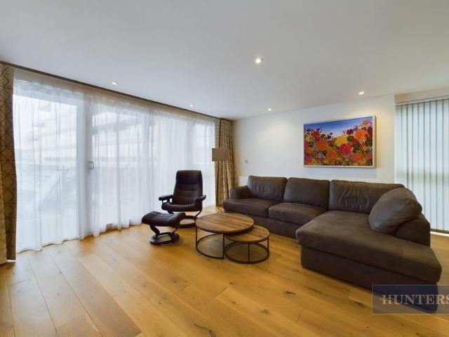 Apartment for rent in The Polygon, City Of Southampton