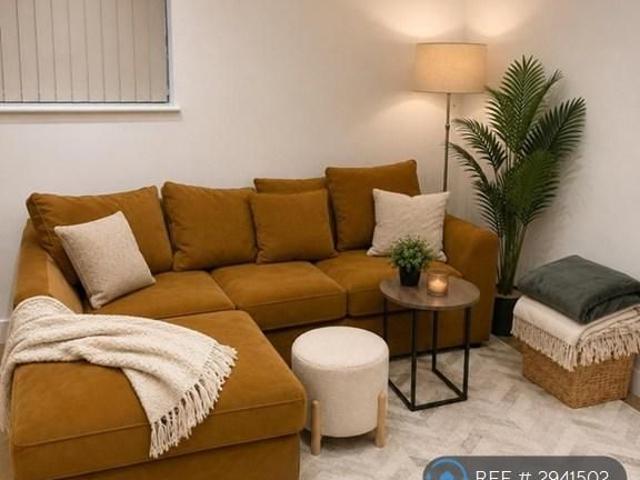 Apartment for rent in London Borough of Croydon, Sanderstead