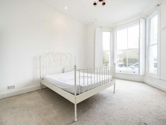 Apartment for rent in Tulse Hill, Greater London