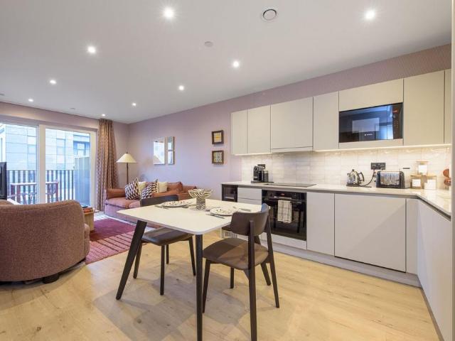 Flat for rent in Colindale, Greater London