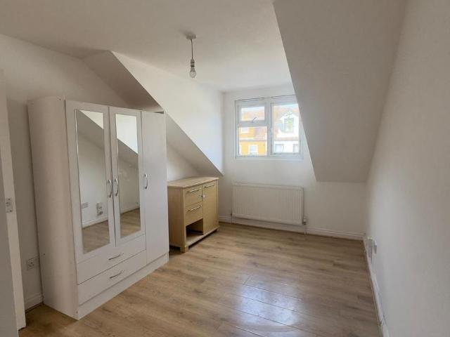 Apartment for rent in London Borough of Croydon, Thornton Heath