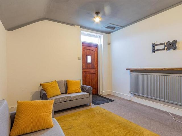 Apartment for rent in The Colonies, Cardiff