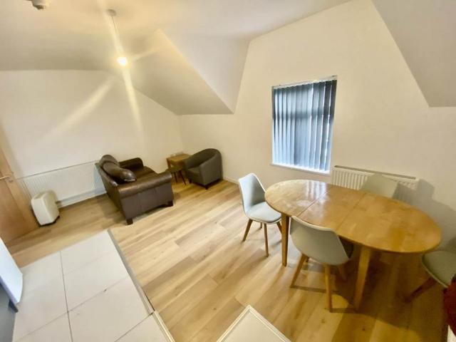 Apartment for rent in Brynmill, Swansea