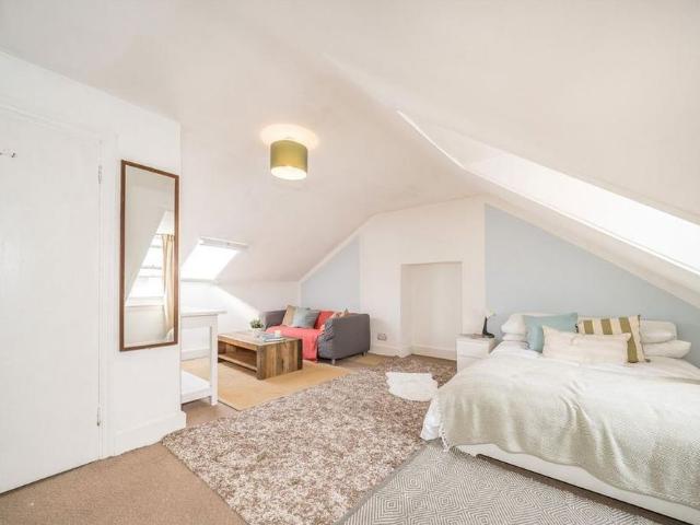 Apartment for rent in London Borough of Lambeth, Greater London